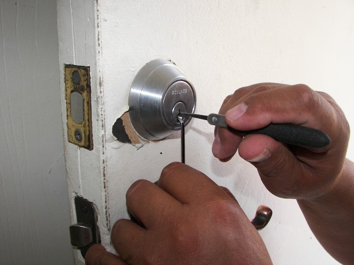 locksmith-1947387_1280(1)