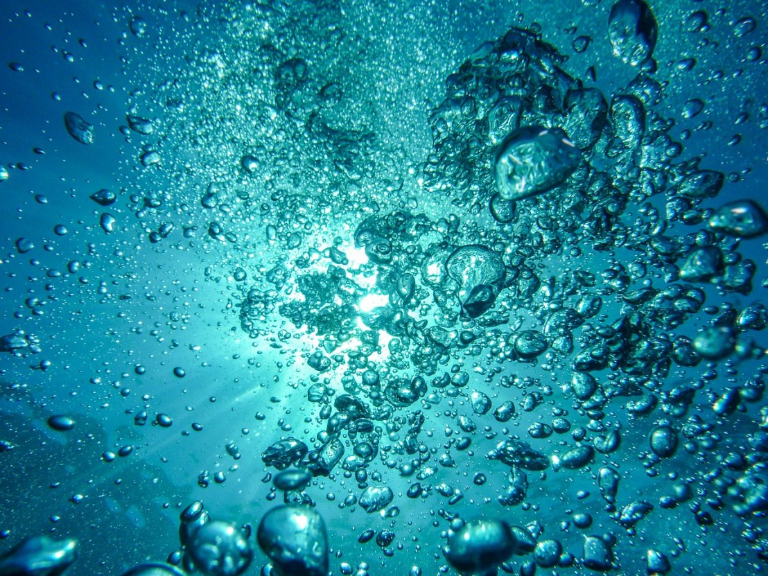 air-bubbles-230014_1280