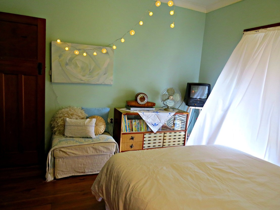 bedroom-658200_1280(1)