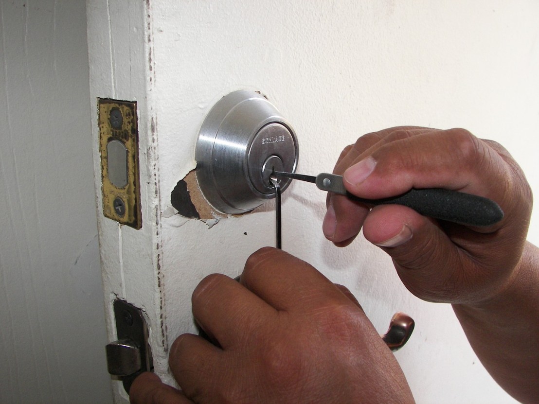 locksmith-1947387_1280(2)