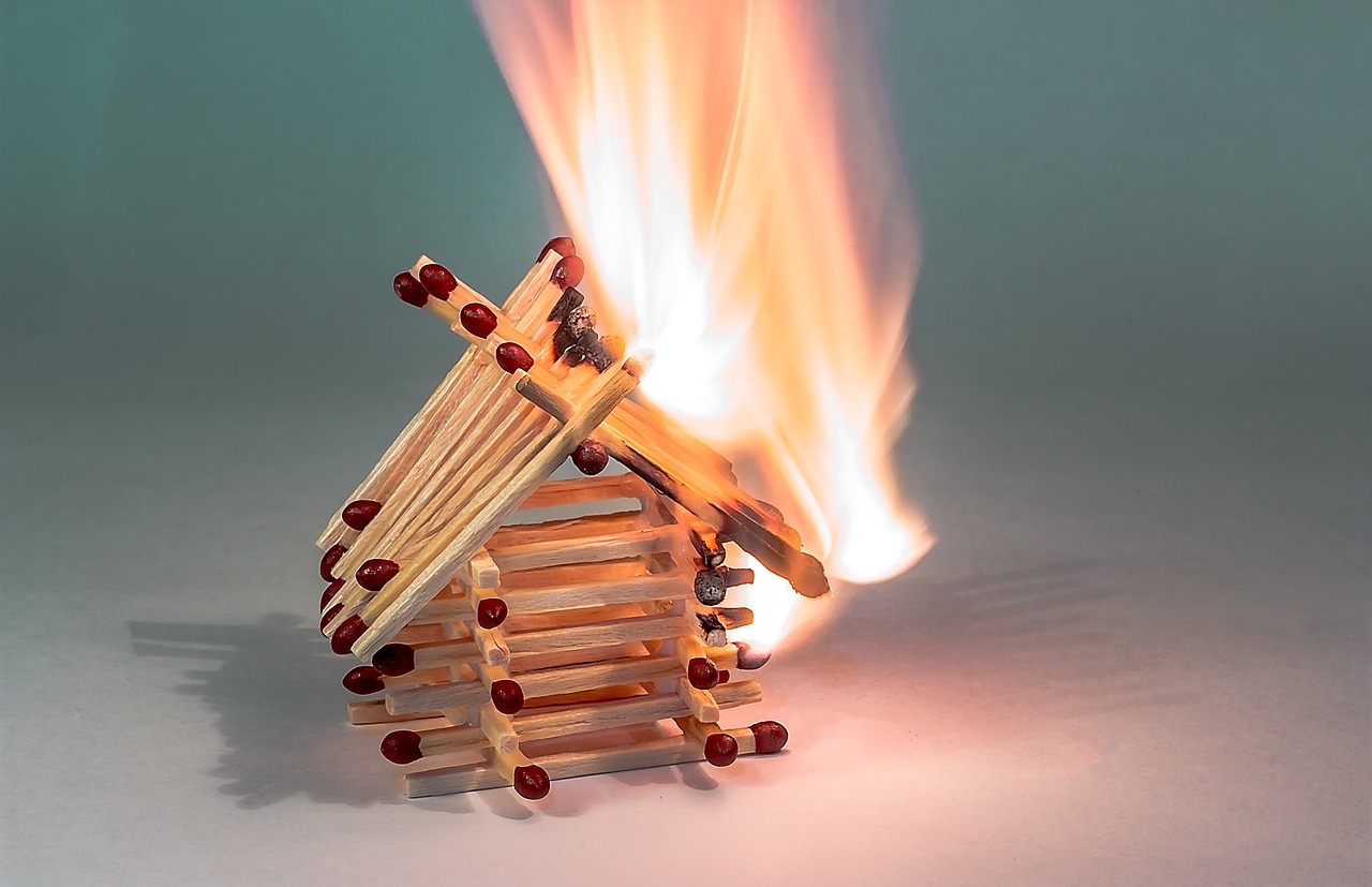 fire-2086370_1280