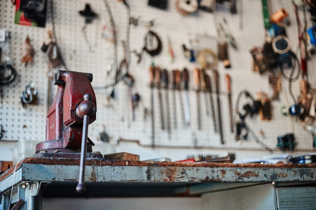 Choix d&rsquo;un établi d&rsquo;atelier : Quels sont les critères à considérer&nbsp;?