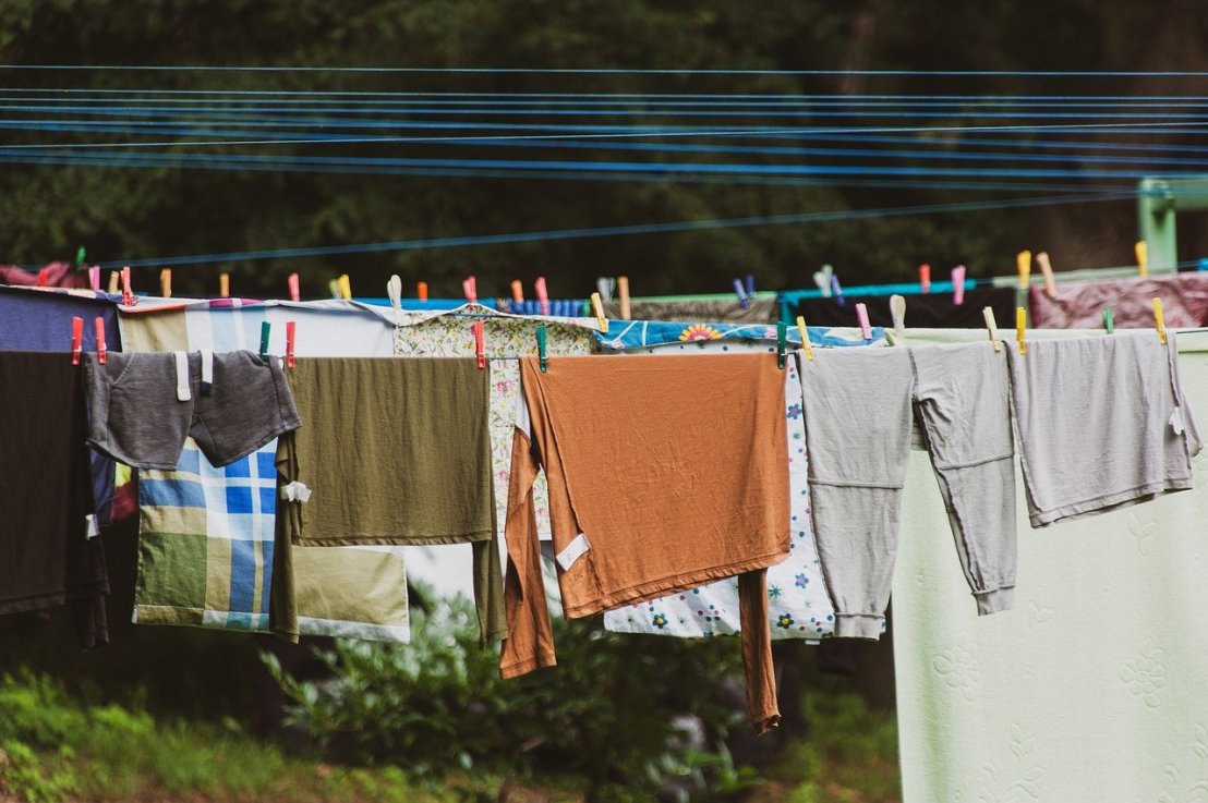 Comment enlever une tache d&rsquo;huile sur un vêtement&nbsp;?