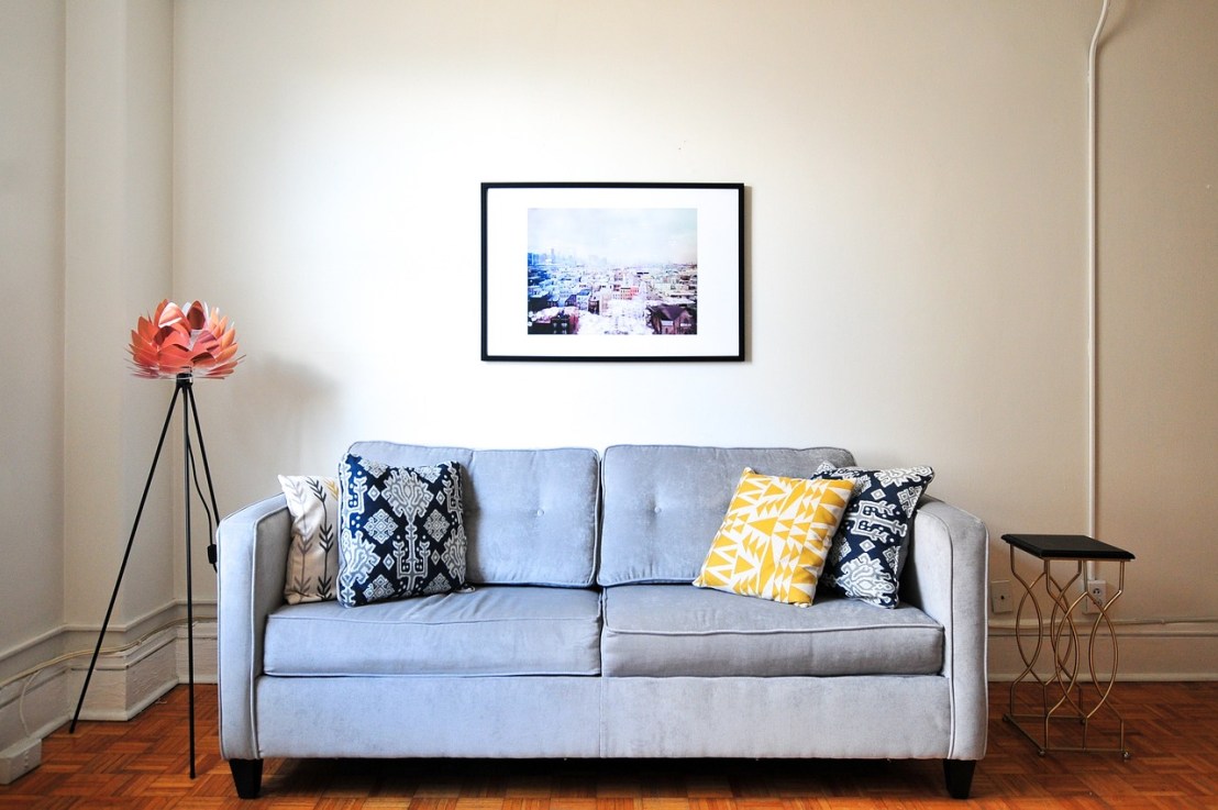 Comment disposer des cadres sur un mur&nbsp;?