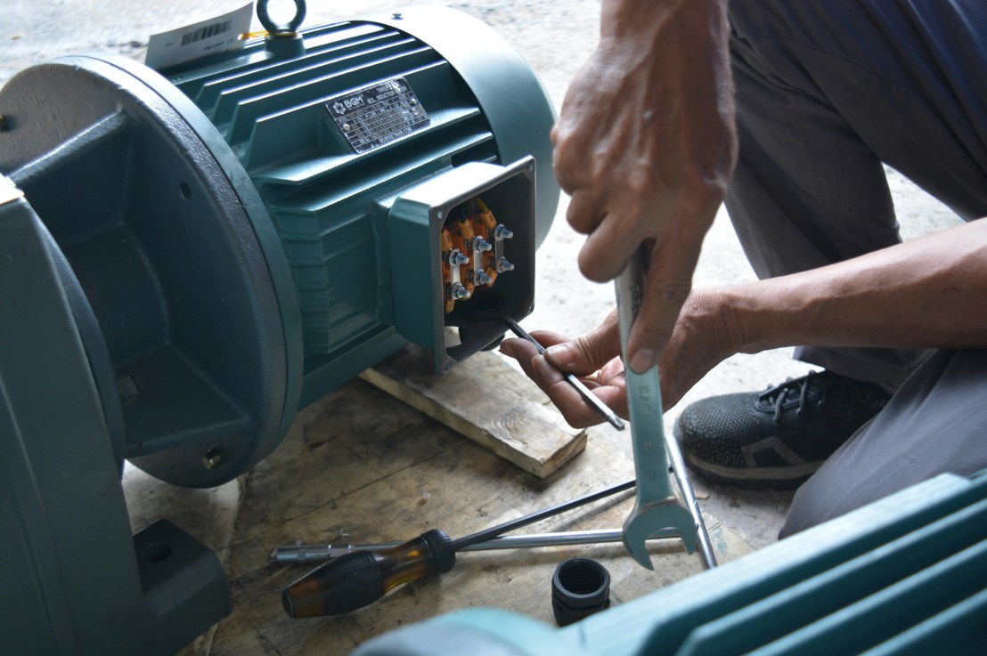 Comment démonter le moteur d&rsquo;un volet roulant&nbsp;?