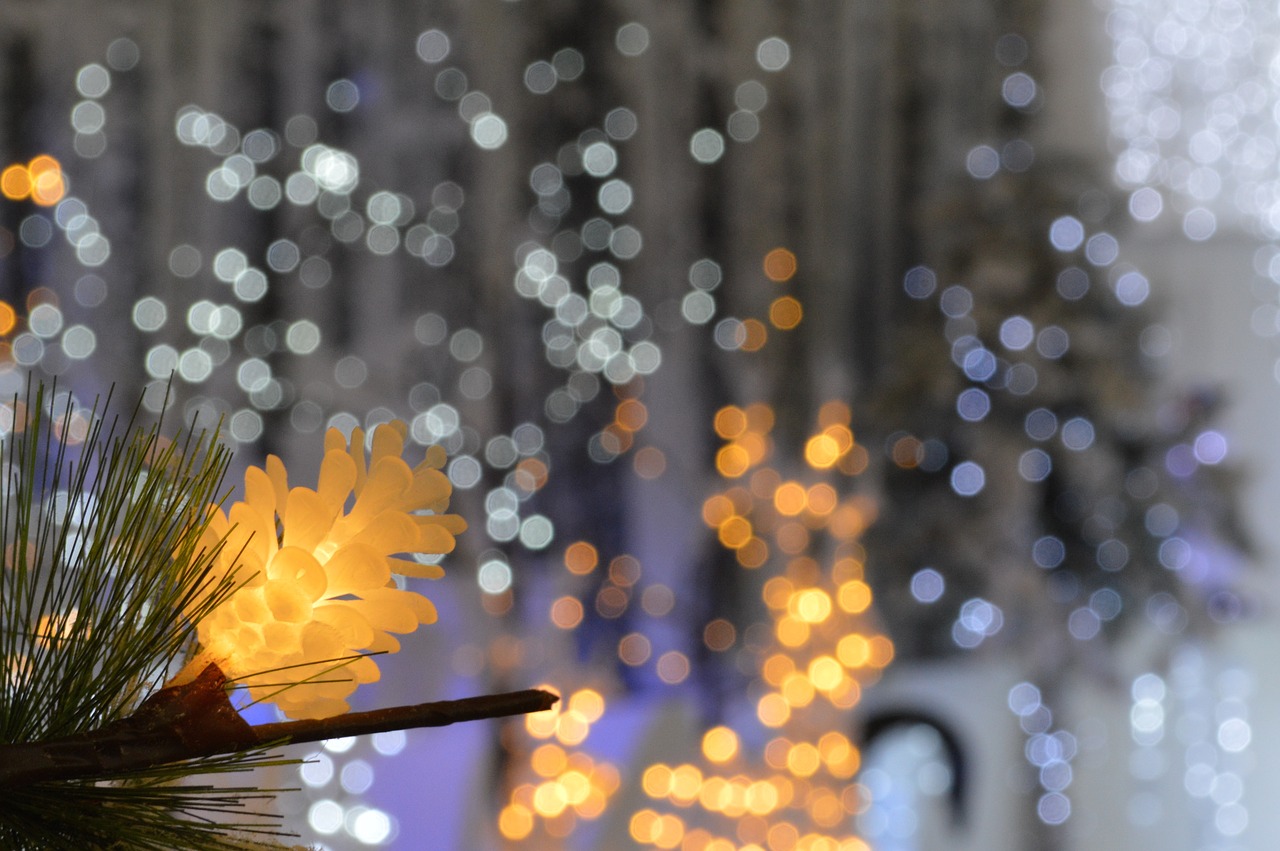christmas-lights-1774186_1280